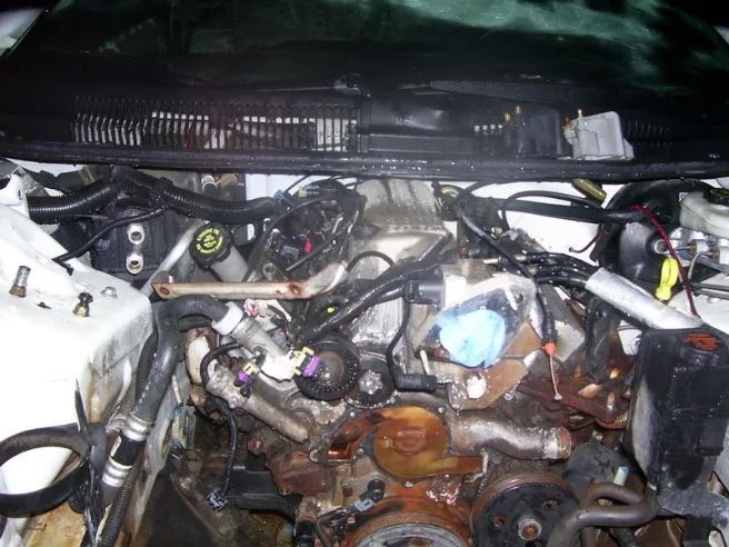 V6 Camaro Engine Apart