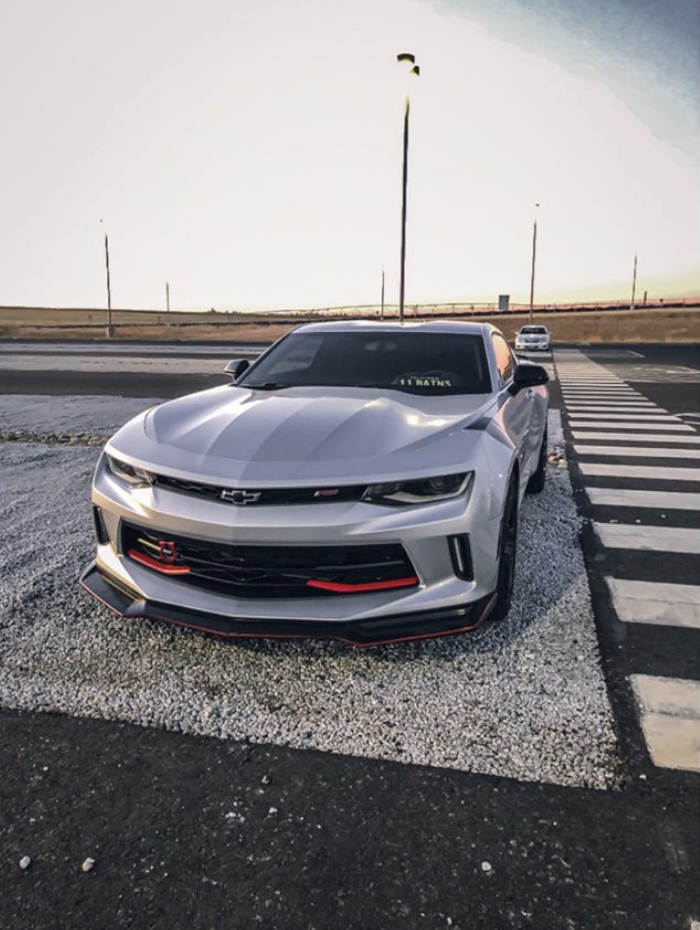 Silver camaro splitter